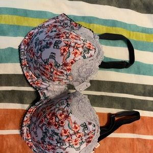 Victoria’s Secret Bra